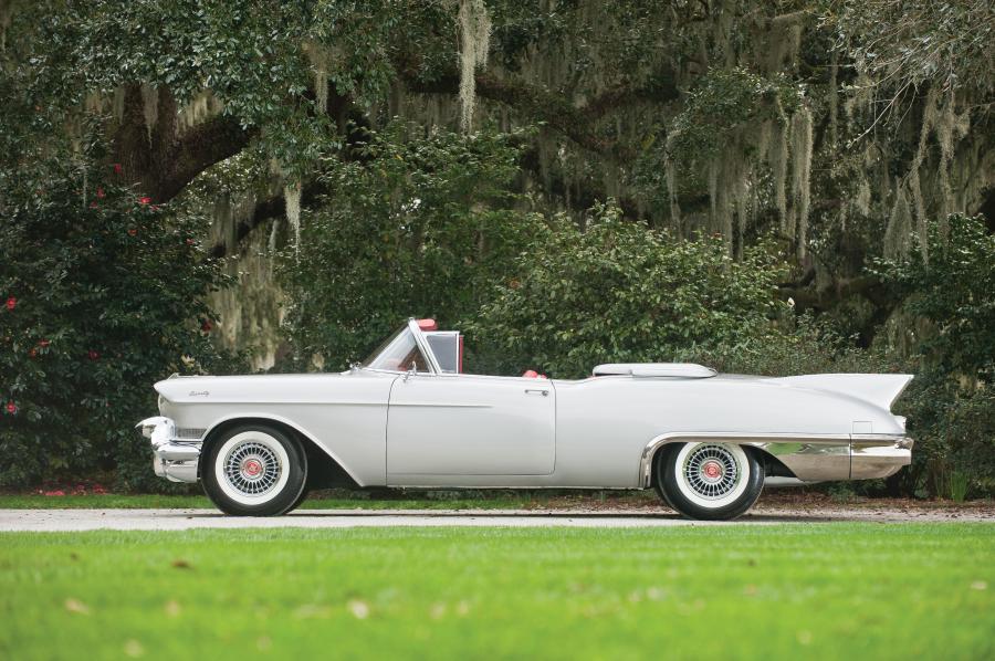  Cadillac Eldorado Biarritz Convertible 1957 года  (фото 77 из 98)